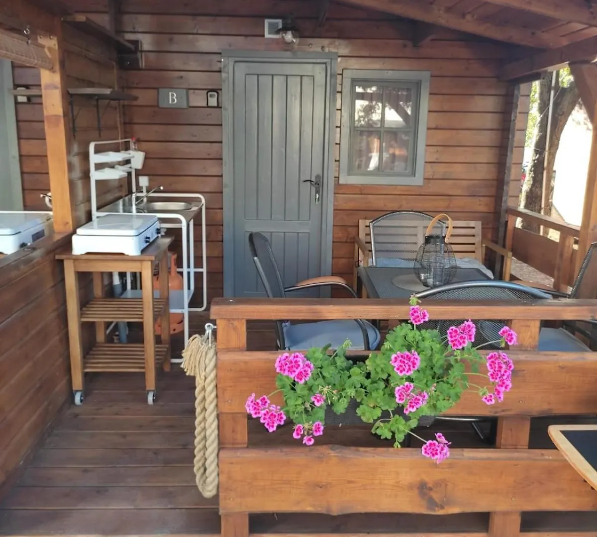 Village de vacances Chatka Daisy A,B Pakoštane